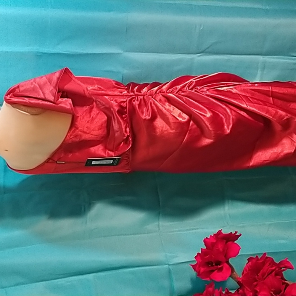 Rust Satin Pretty Little Thing Plus Size - Picture 7 of 8